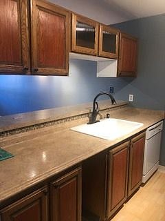 Furnished Finder property 584475_1 photo 6