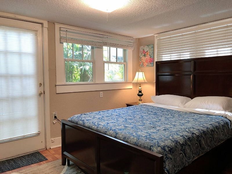 Furnished Finder property 584480_1 photo 3