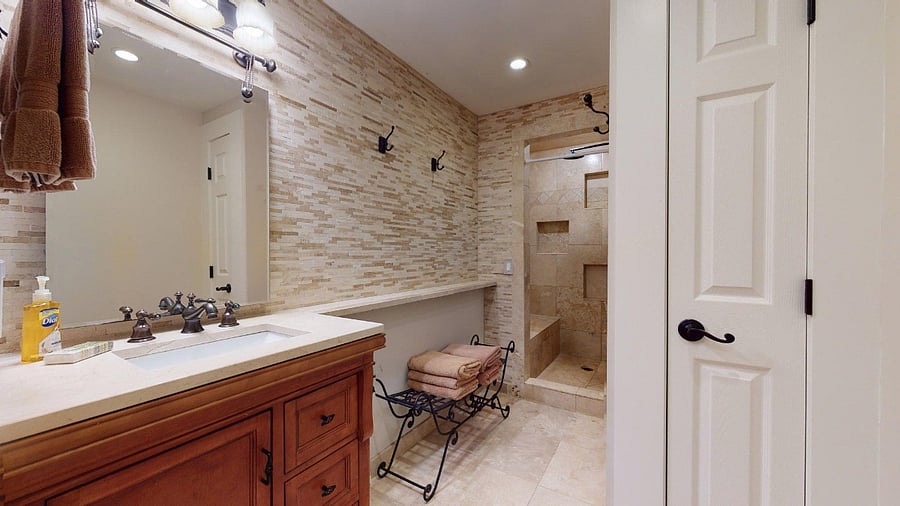 Furnished Finder property 584490_1 photo 24