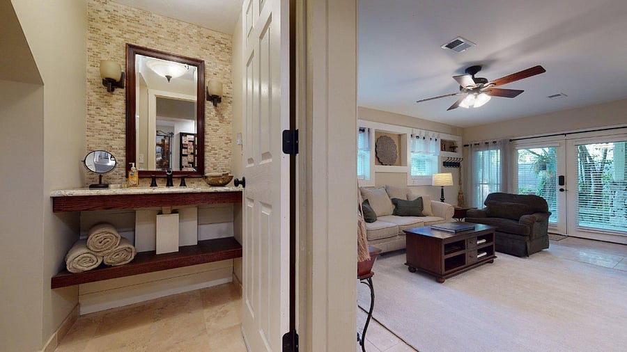 Furnished Finder property 584490_1 photo 14