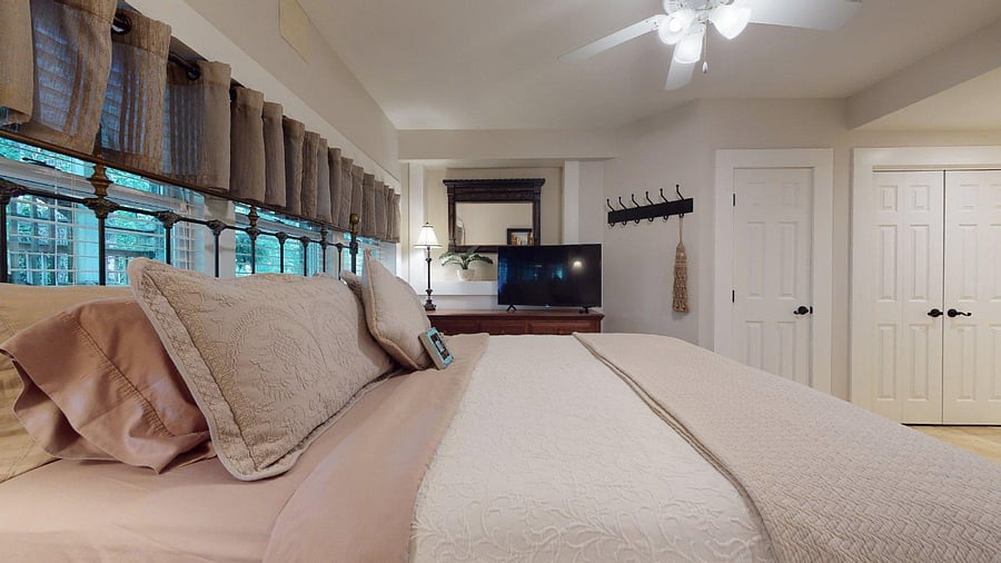 Furnished Finder property 584490_1 photo 18