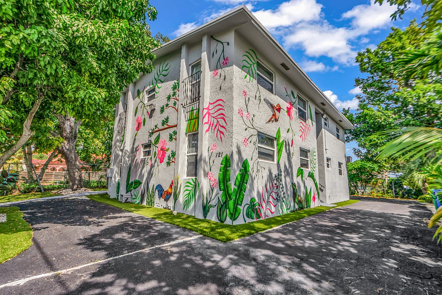 Mural by Luis Valle (El Chan Guri)