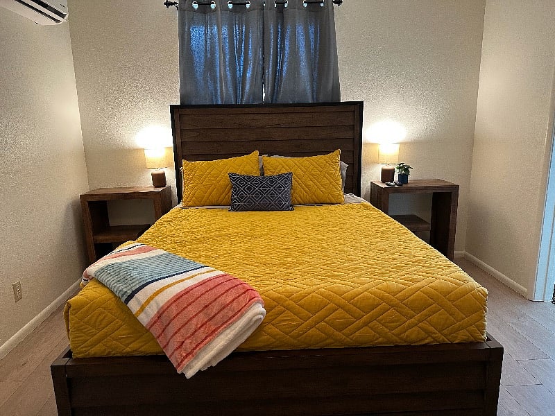 Bedroom - Queen Bed