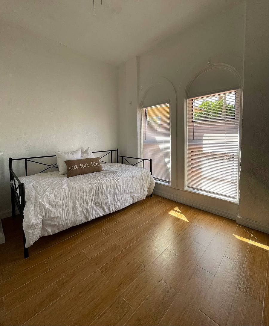 Furnished Finder property 584564_1 photo 8