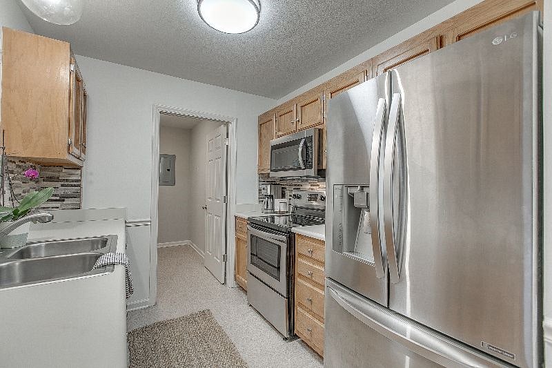Furnished Finder property 584588_1 photo 13