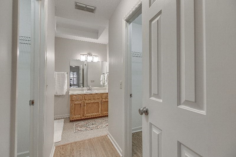 Furnished Finder property 584588_1 photo 20