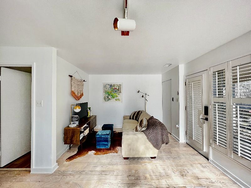 Furnished Finder property 584589_1 photo 3