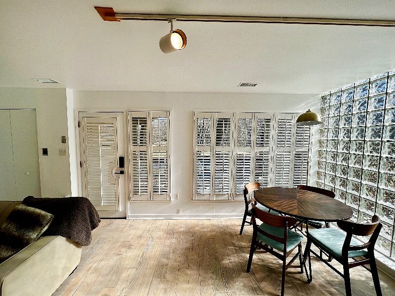 Furnished Finder property 584589_1 photo 4