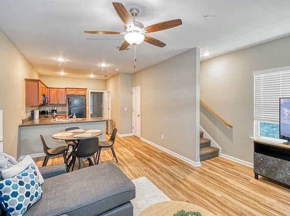 Furnished Finder property 584602_1 photo 5