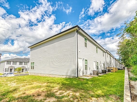 Furnished Finder property 584602_1 photo 3