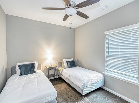 Furnished Finder property 584602_1 photo 13