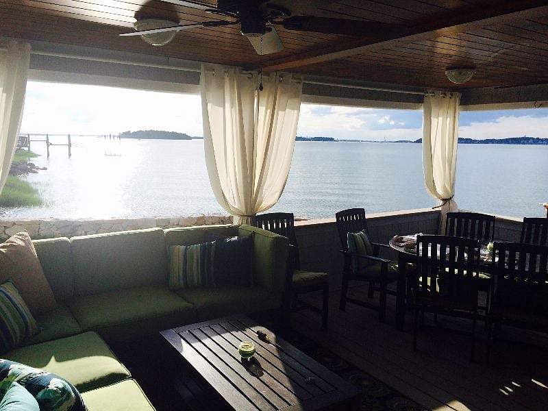 Porch off livingroom