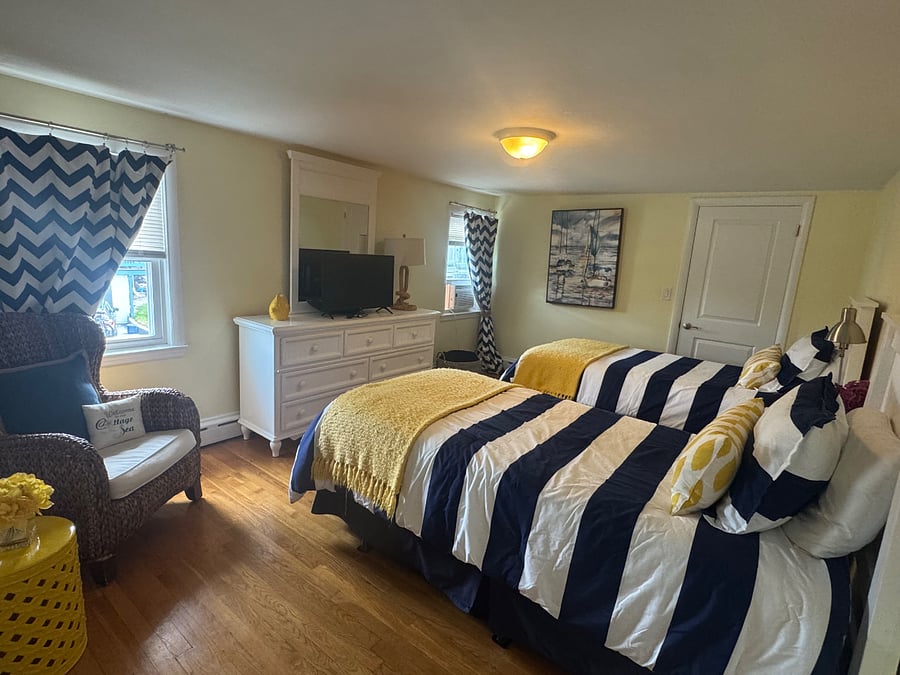 2 EX long twin beds