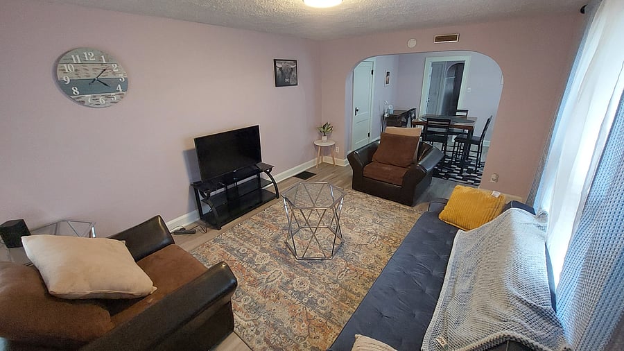 Furnished Finder property 584710_1 photo 3