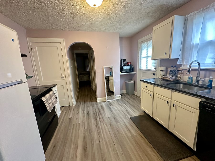 Furnished Finder property 584710_1 photo 9