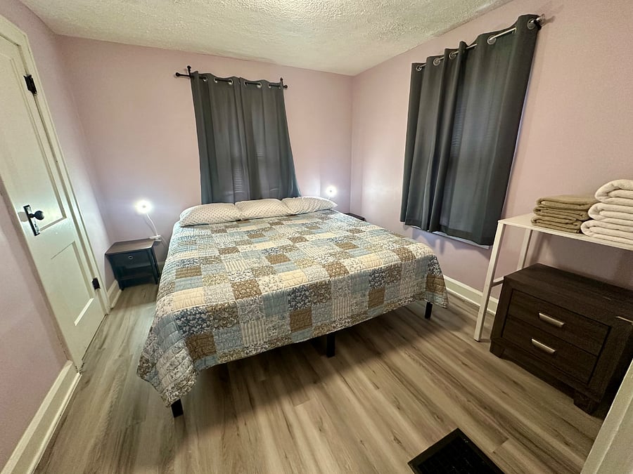 Furnished Finder property 584710_1 photo 13