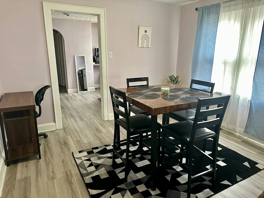Furnished Finder property 584710_1 photo 14
