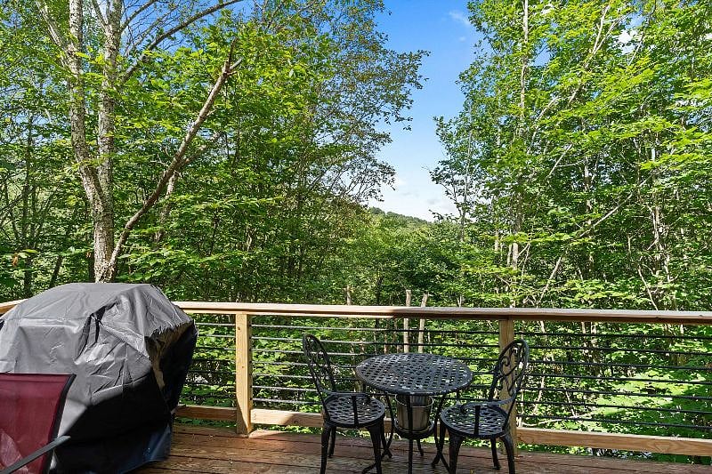 Furnished Finder property 584732_1 photo 4