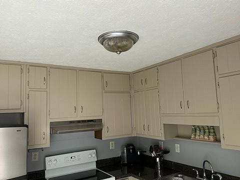 Furnished Finder property 584754_1 photo 6