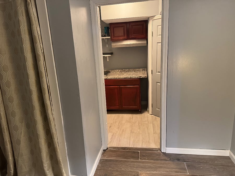 Furnished Finder property 584754_1 photo 16