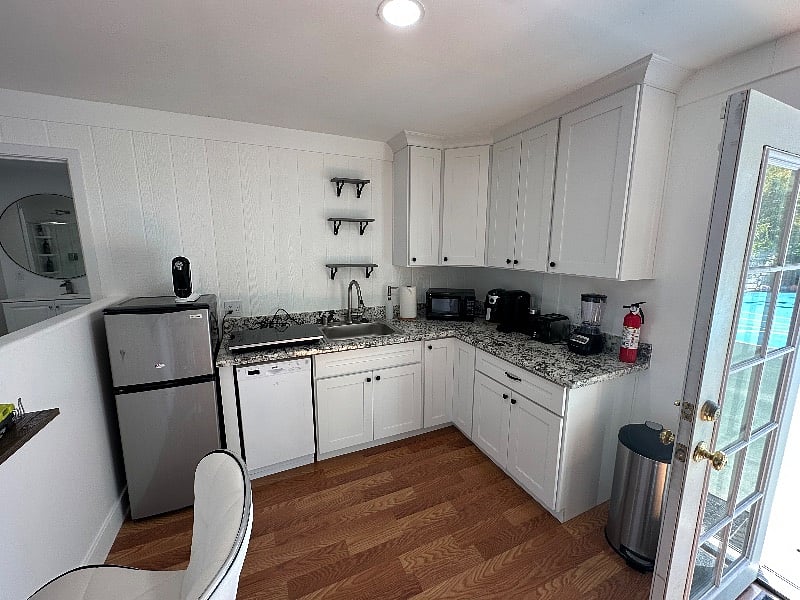 Furnished Finder property 584756_1 photo 7