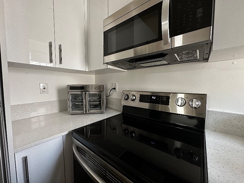 Furnished Finder property 584779_1 photo 4