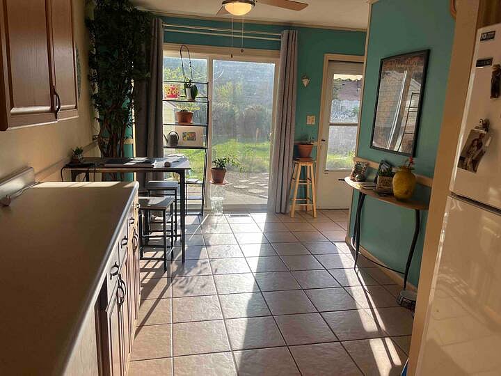 Furnished Finder property 584810_1 photo 10