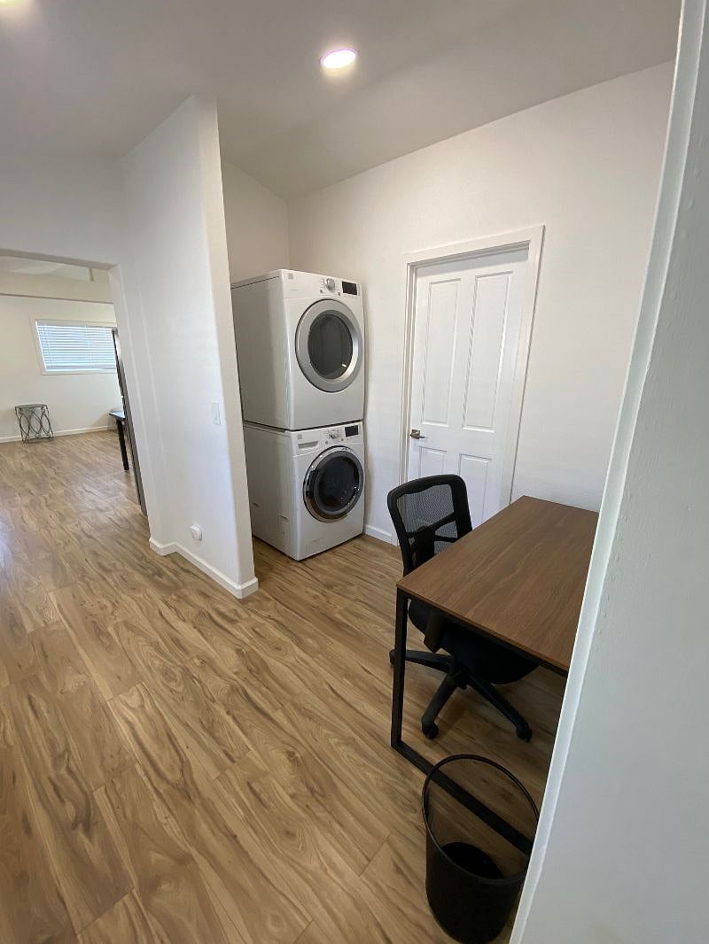 Furnished Finder property 584814_1 photo 7