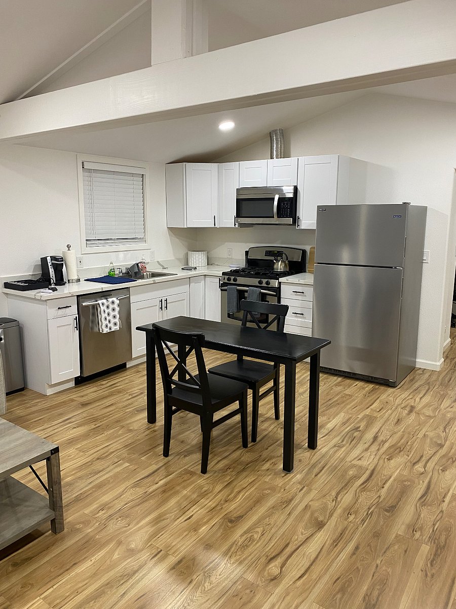Furnished Finder property 584814_1 photo 3