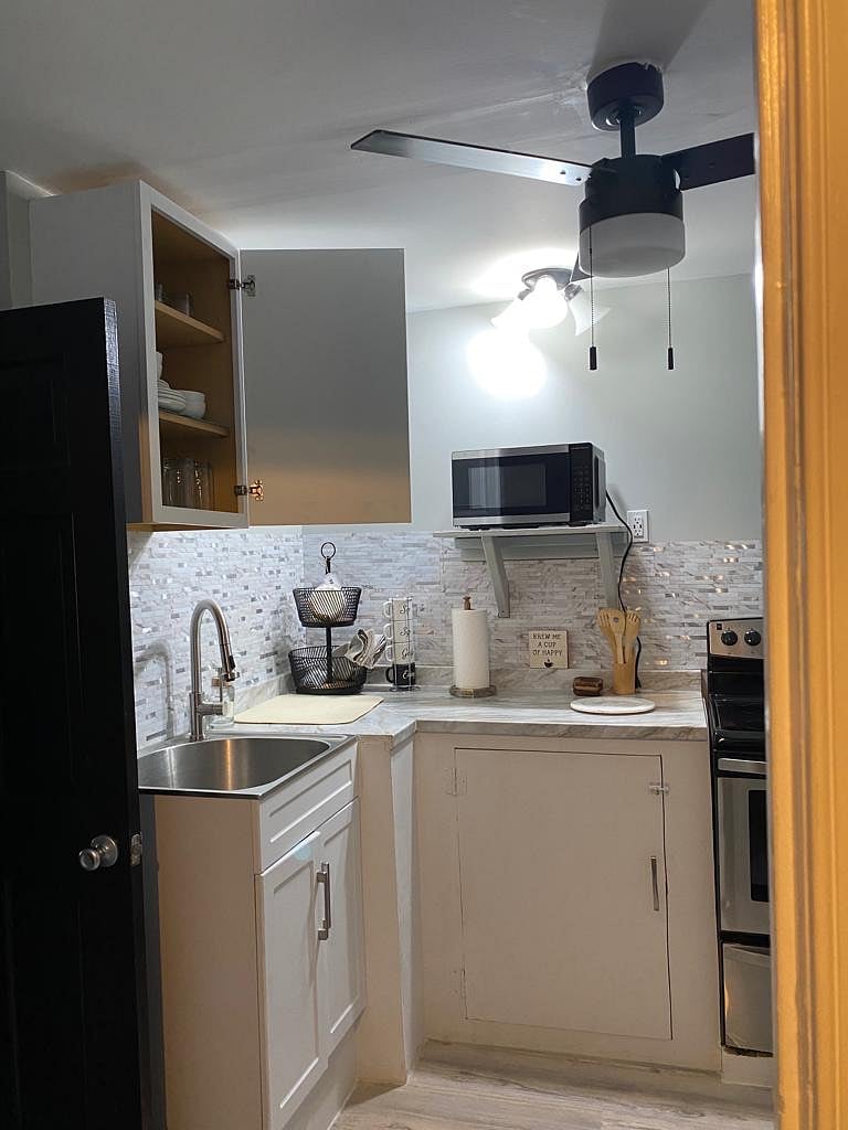 Kitchen- stocked with 
