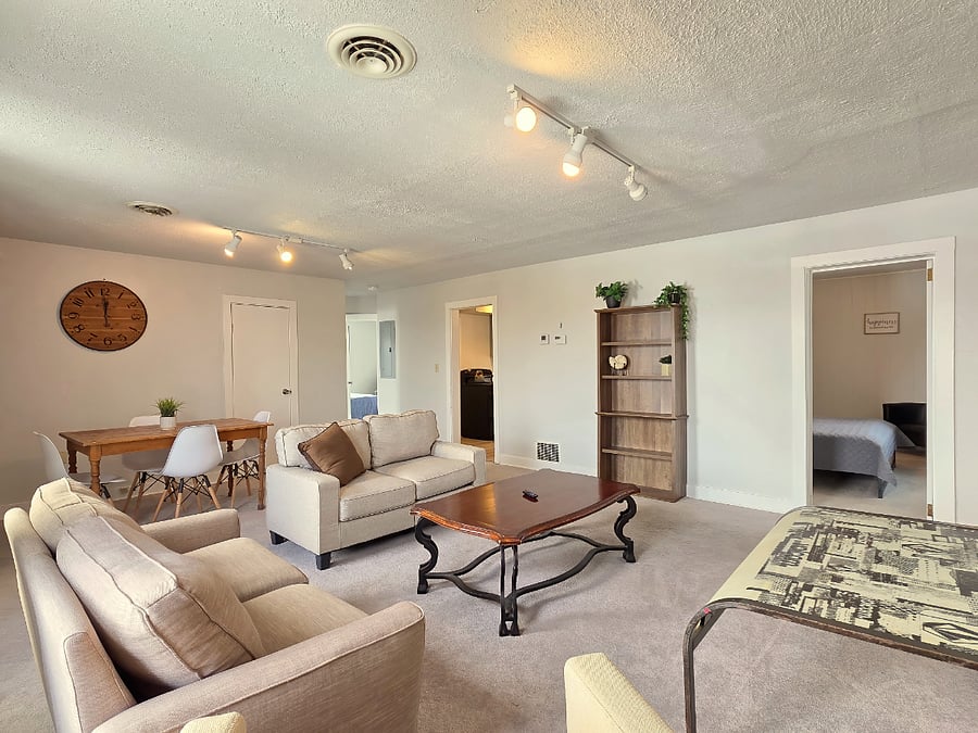 Furnished Finder property 584870_1 photo 4