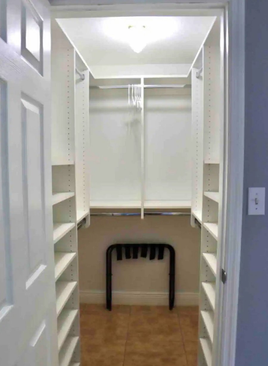 Big walking closet with door