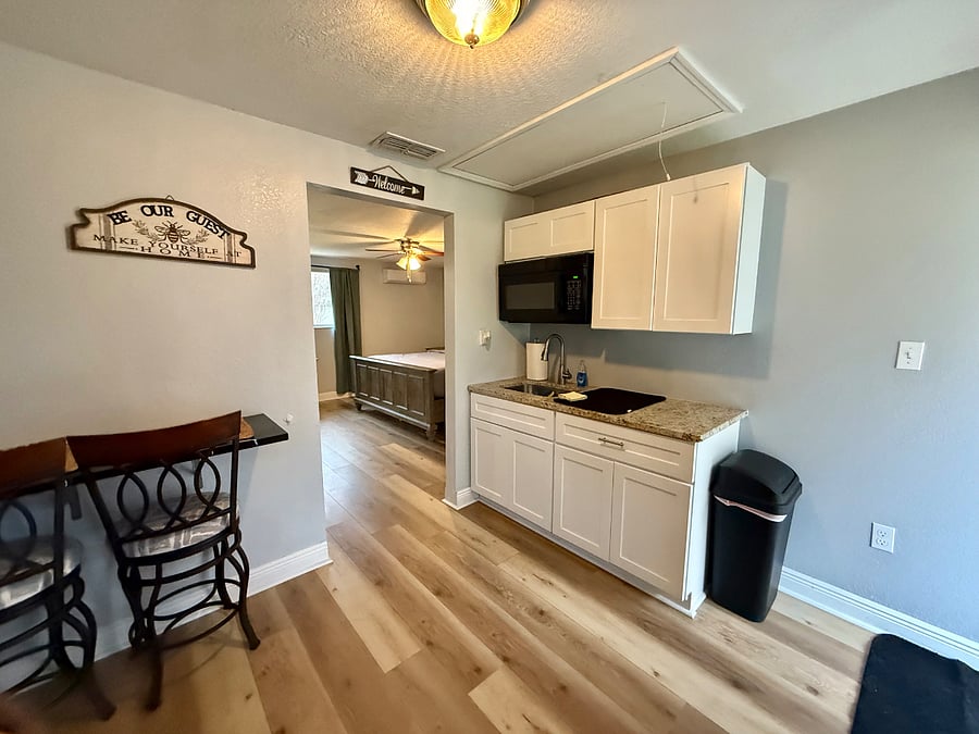Furnished Finder property 584873_1 photo 9