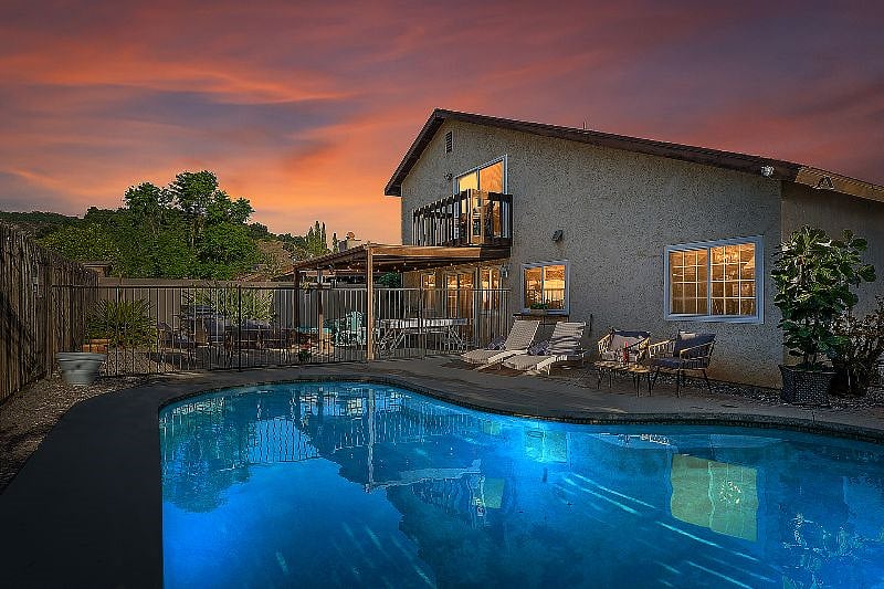 Furnished Finder property 584918_1 photo 24