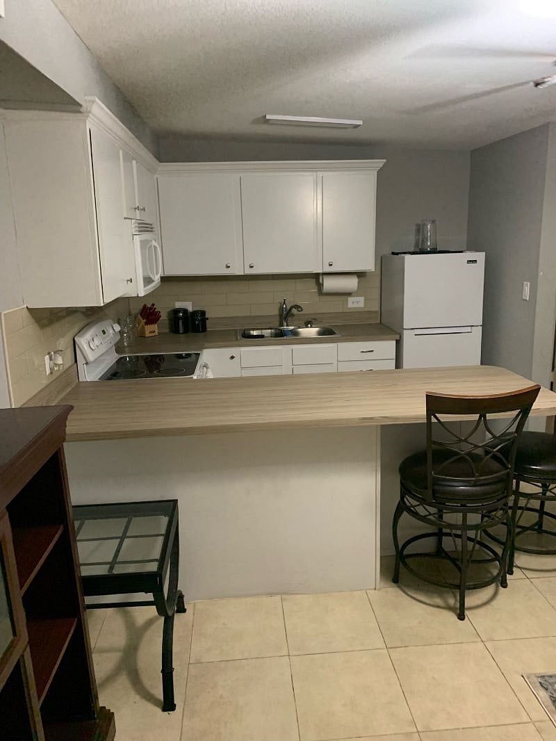 Furnished Finder property 584936_1 photo 12