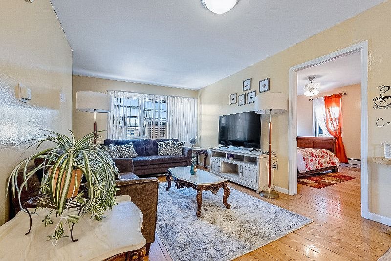 Furnished Finder property 584979_1 photo 5