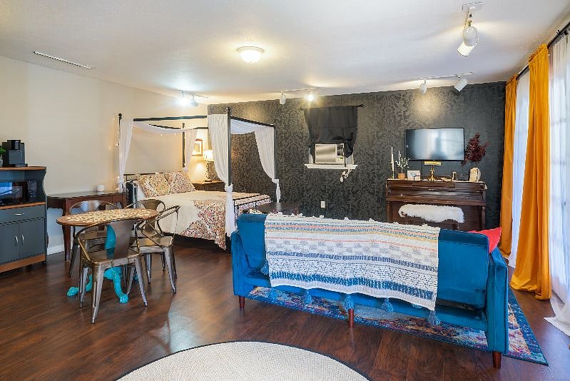 Furnished Finder property 585013_1 photo 4