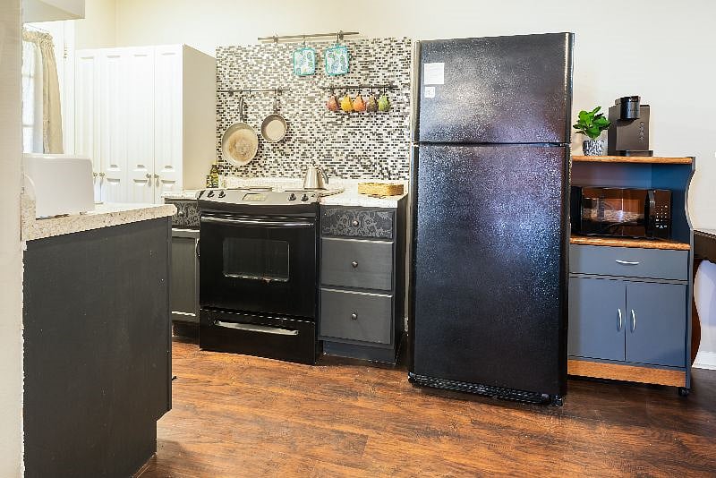 Furnished Finder property 585013_1 photo 10