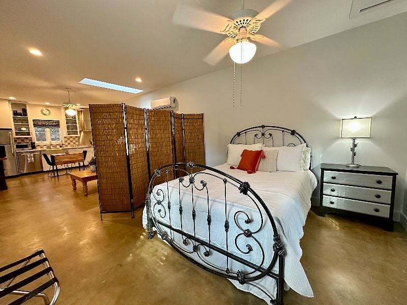 Bedroom with living and kitchen