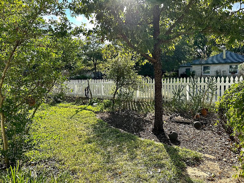 Private front yard that is included and maintained by landlord
