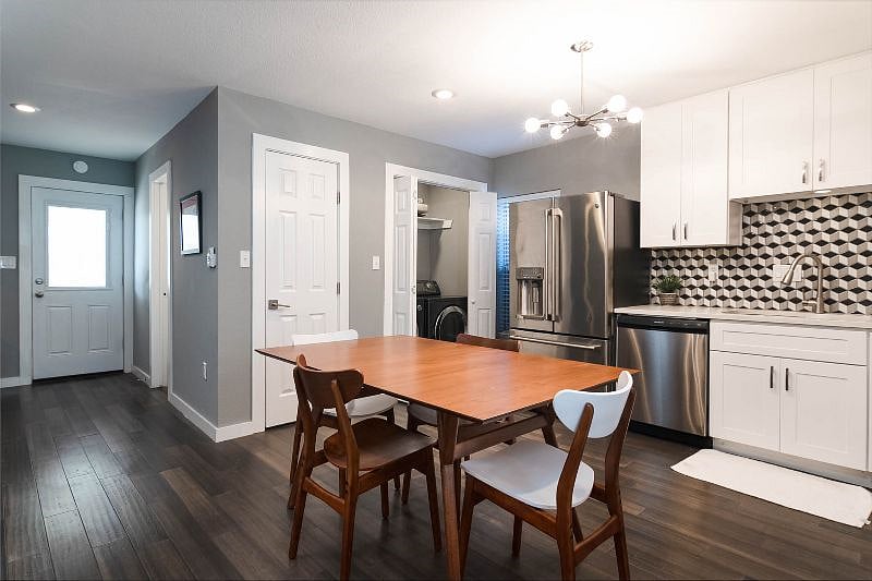 Furnished Finder property 585042_1 photo 3