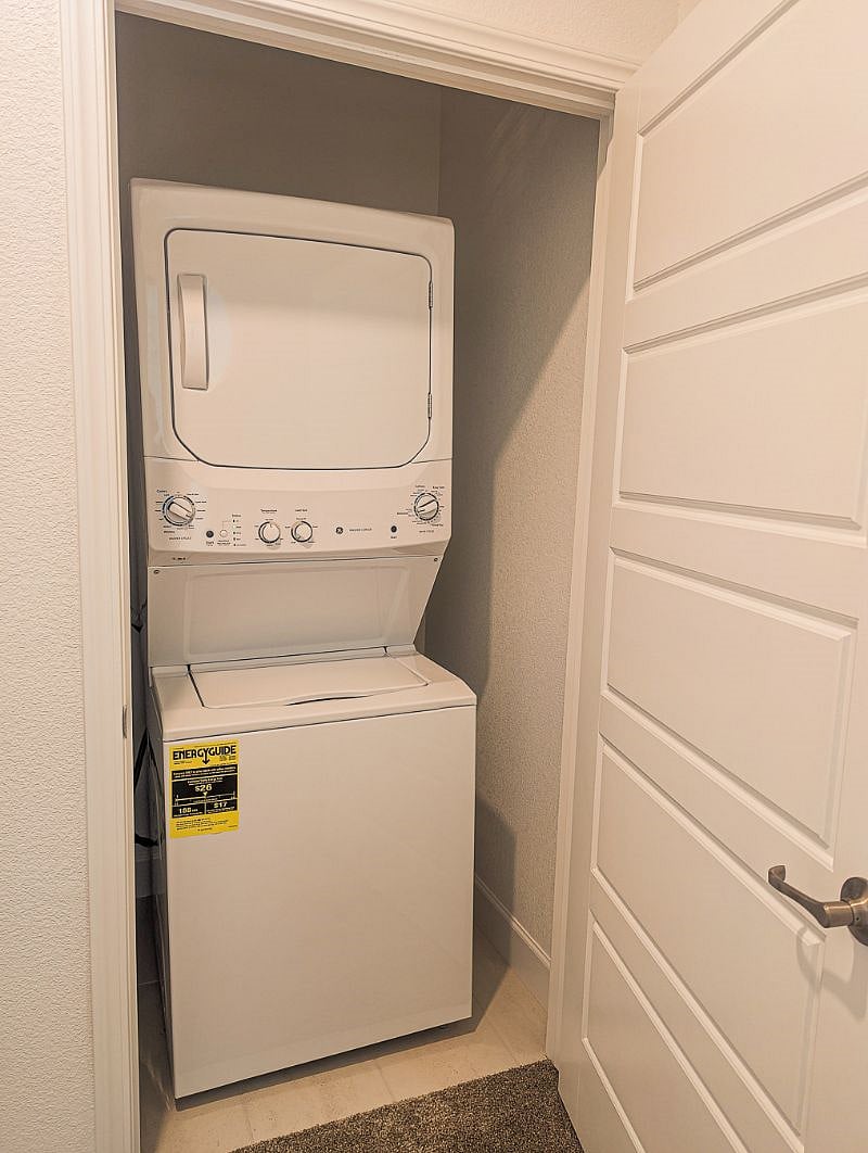 Furnished Finder property 585043_1 photo 16