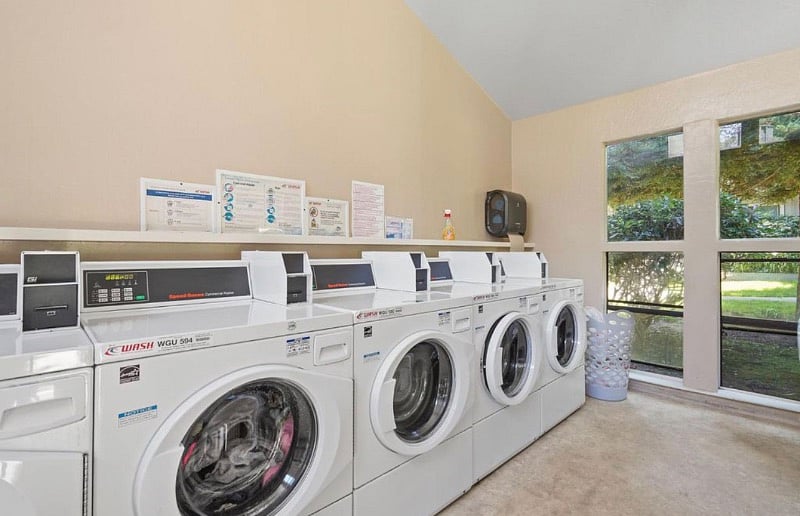 Furnished Finder property 585082_1 photo 13