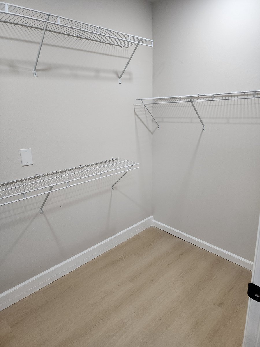 Furnished Finder property 585150_2 photo 16