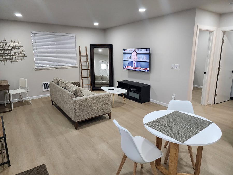 Furnished Finder property 585150_2 photo 32