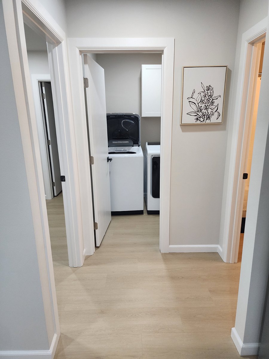 Furnished Finder property 585150_2 photo 20