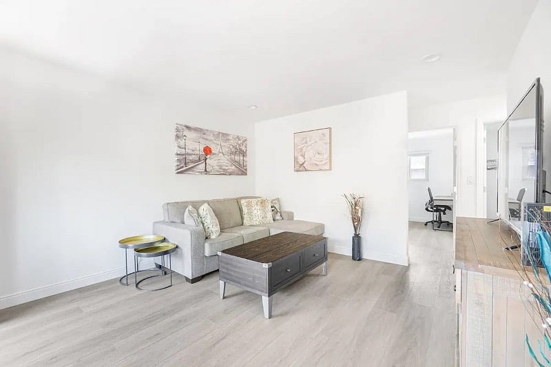 Furnished Finder property 585165_1 photo 1