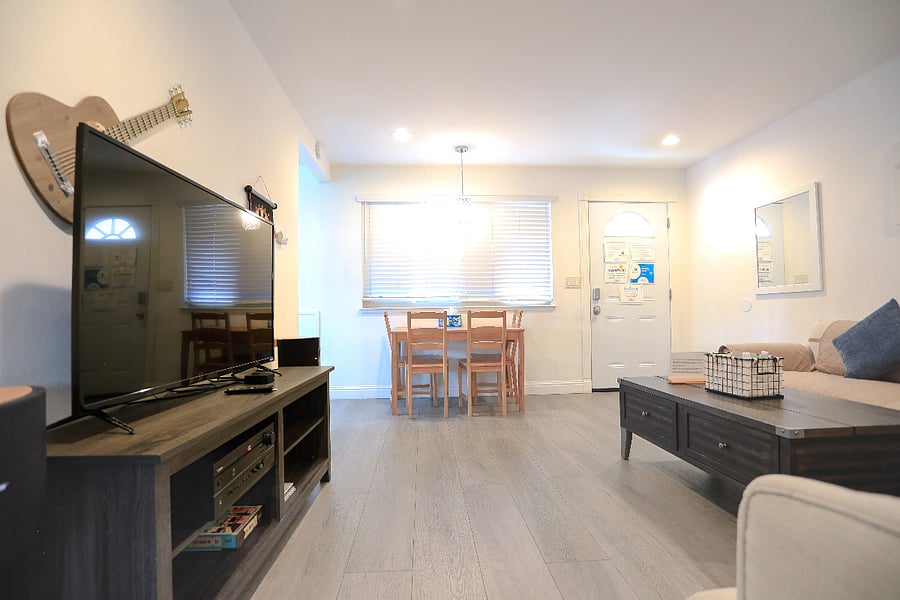 Furnished Finder property 585165_1 photo 22