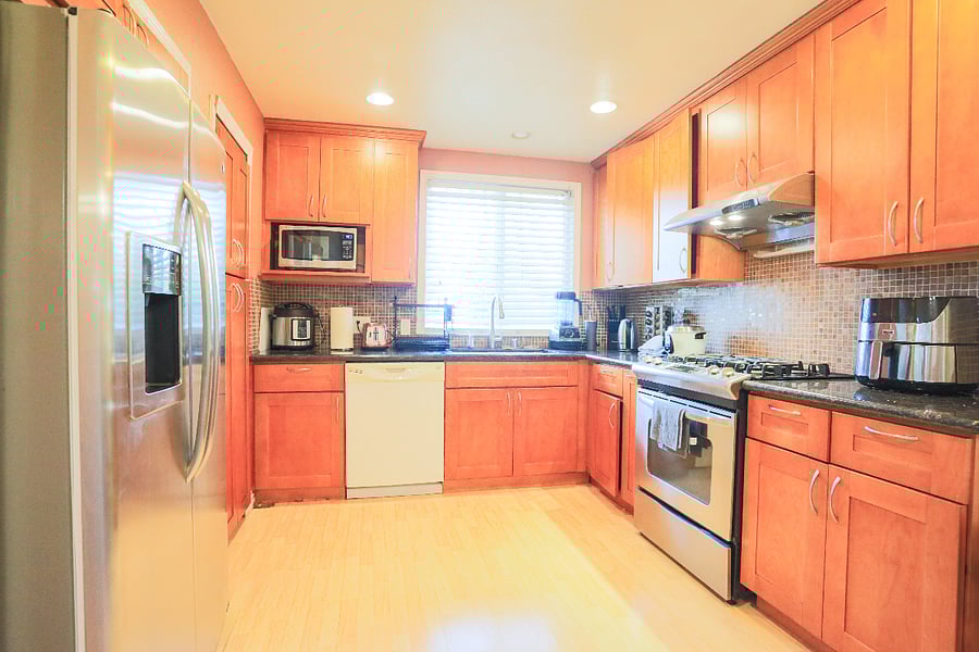 Furnished Finder property 585165_1 photo 33