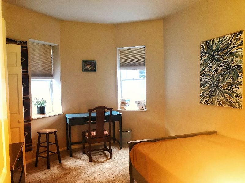 Second bedroom - set up with desk and can be used as separate office, or rented separately - flexible. 